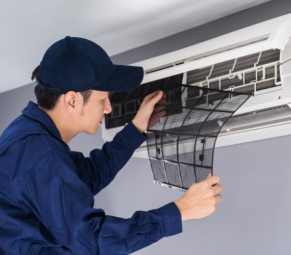 Air Conditioner Repair Specialist